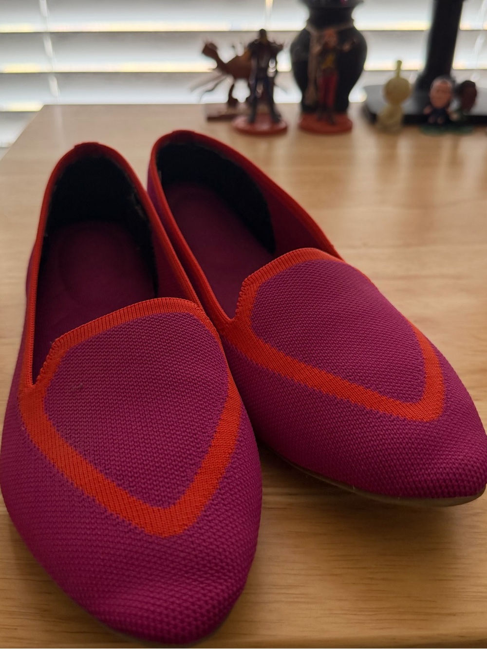 Birdies size 9 pink with orange trim flats